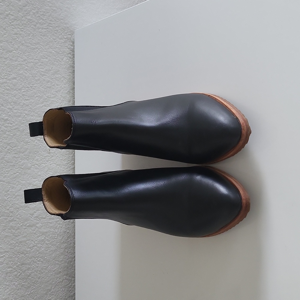 NISOLO Chelsea Boots 8